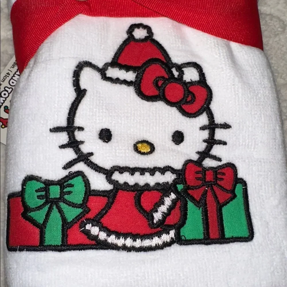 Hello Kitty 2 Pack White Red Green White Black Christmas Hand Towels Bow Wrap